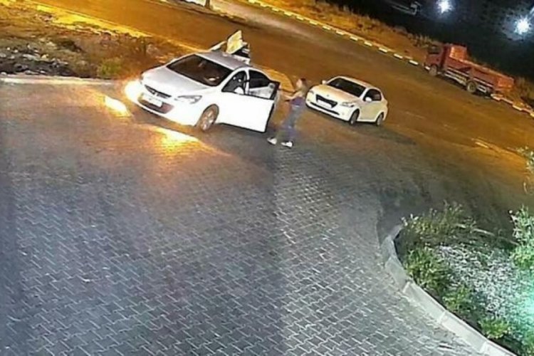 İzmir'de ayrılmak istediği sevgilisi tarafından ka&ccedil;ırıldı!