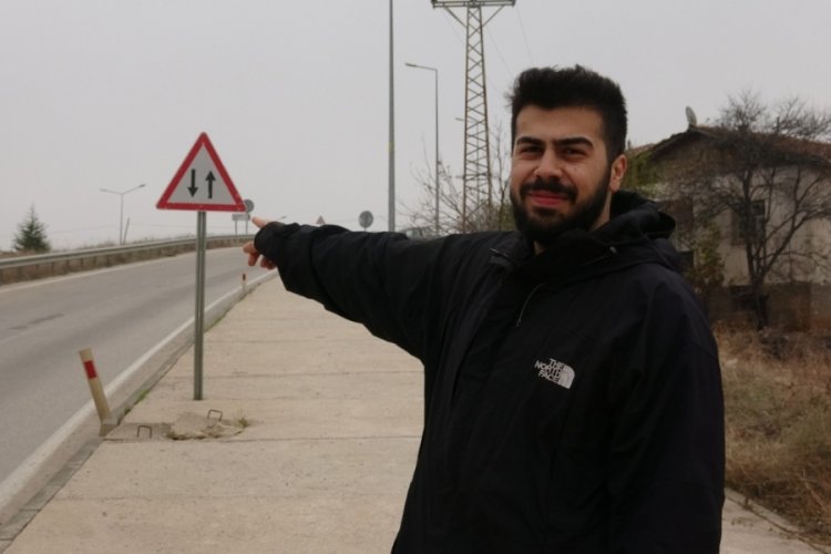 Tokat'taki o levha s&uuml;r&uuml;c&uuml;lerin şaşırmasına sebep oluyor