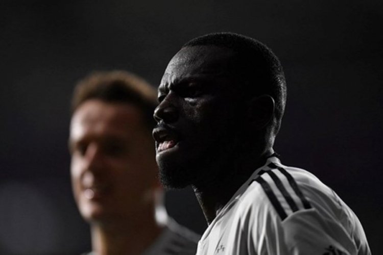 Beşiktaş'ta Fenerbah&ccedil;e ma&ccedil;ı &ouml;ncesi Omar Colley sakatlandı!