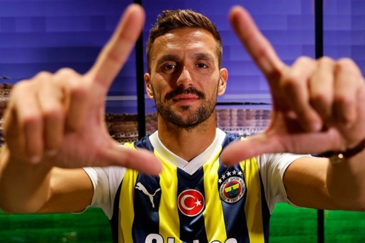 Dusan Tadic: Beşiktaş derbisinde galibiyet alıp, seriyi s&uuml;rd&uuml;rmek istiyoruz