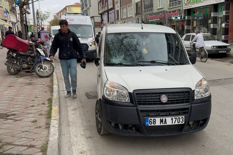 Aksaray'da gece hafi ticari ara&ccedil; &ccedil;arptı! Ağır yaralandı
