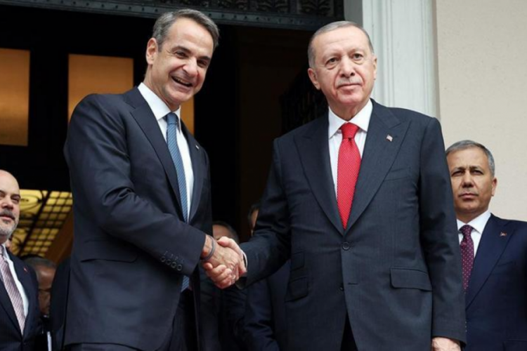 Cumhurbaşkanı Erdoğan: Ticaret hacmimizin 10 milyar dolara &ccedil;ıkarılmasında mutabıkız
