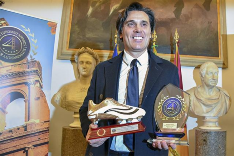 TFF Başkanı B&uuml;y&uuml;kekşi ve Vincenzo Montella İtalya'da &ouml;d&uuml;le layık g&ouml;r&uuml;ld&uuml;