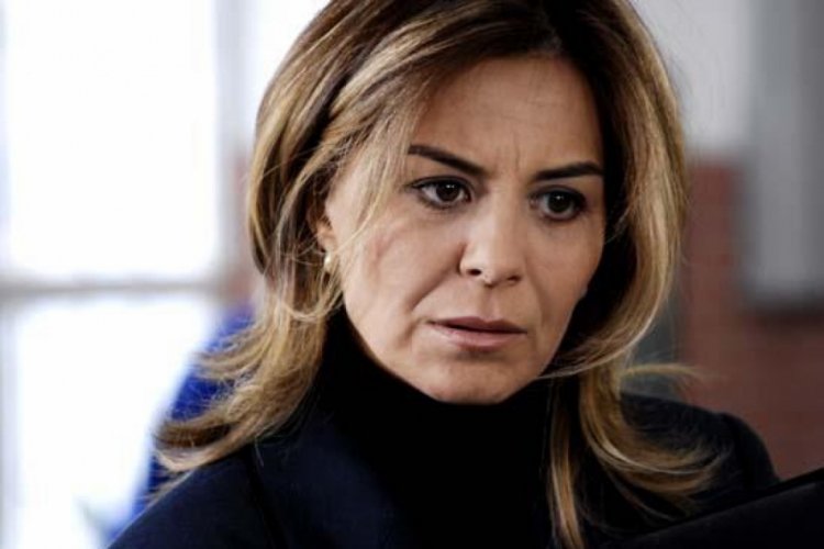 Oyuncu Filiz Ta&ccedil;baş, belediye başkanlığı i&ccedil;in aday adayı oldu!