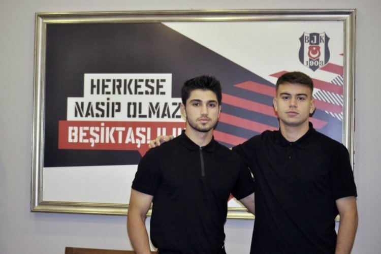 Beşiktaş, gen&ccedil; futbolcuları ile profesyonel s&ouml;zleşme imzaladı