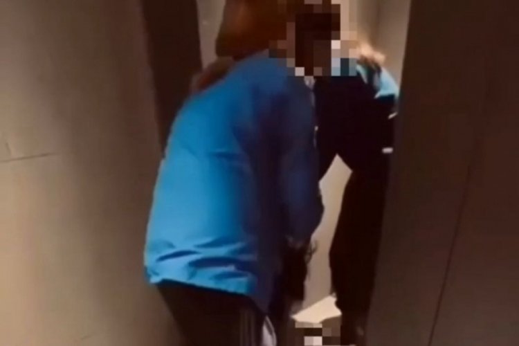 Arkadaşlarını tuvalette &ouml;ld&uuml;resiye d&ouml;vm&uuml;şlerdi! 5 kız g&ouml;zaltına alındı