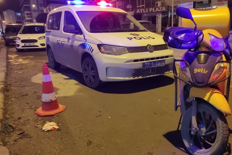 Edirne'de motosiklet devrildi! S&uuml;r&uuml;c&uuml;s&uuml; yaralandı