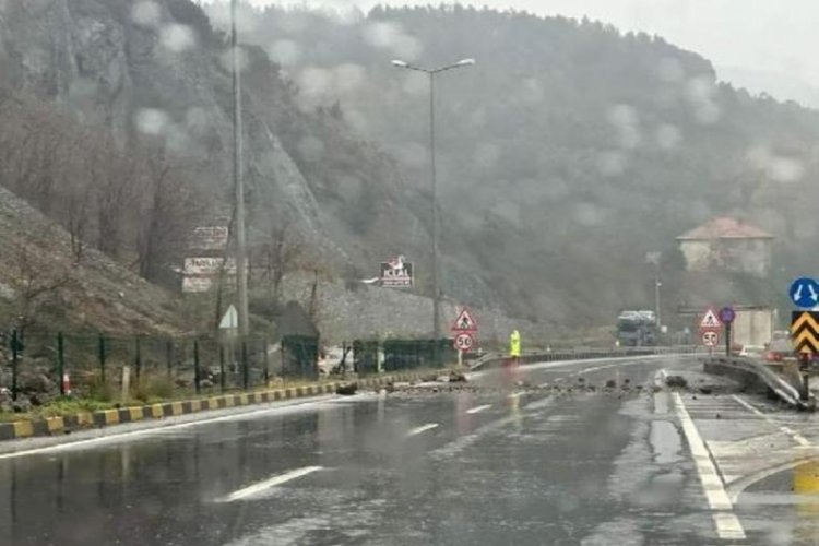 Zonguldak'ta Hastane yolu &ccedil;&ouml;kt&uuml;: Tanı Merkezi kapatıldı