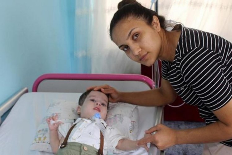 1 aylıkken teşhis kondu! Annenin kalp masajıyla hayata d&ouml;nd&uuml;
