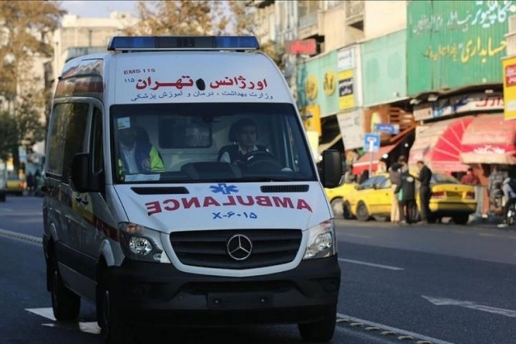 İran'da petrol tankına giren 5 iş&ccedil;i zehirli gazdan hayatını kaybetti