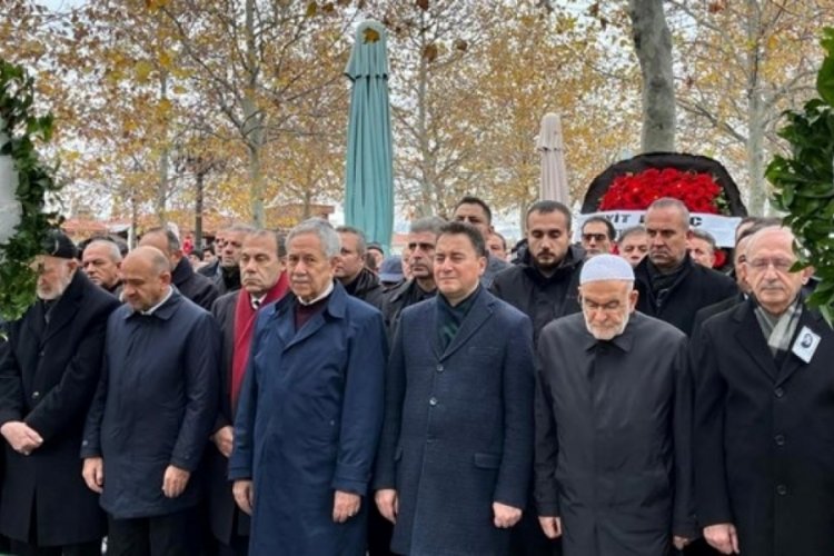Deva Partisi lideri Babacan'ın annesi son yolculuğuna uğurlandı
