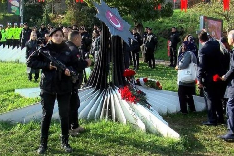 Beşiktaş'taki ter&ouml;r saldırısında şehit d&uuml;şenler i&ccedil;in t&ouml;ren d&uuml;zenlendi