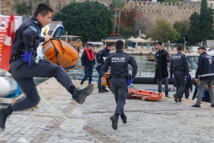 Antalya'da hareketsiz bulunan şahsı hayatta tutmak i&ccedil;in canla başla m&uuml;cadele