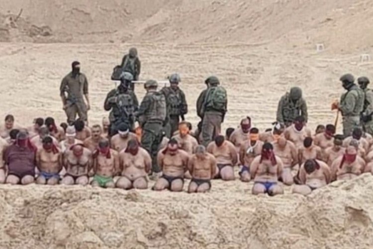Netanyahu'nun danışmanı, Filistinlilerin yarı &ccedil;ıplak g&ouml;zaltına alınmasını savundu