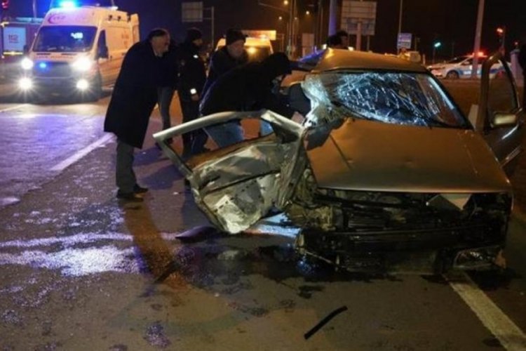 Edirne'de kaza sonrası s&uuml;r&uuml;c&uuml; şoka girdi!
