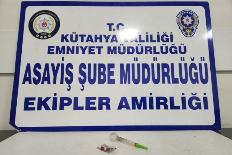 K&uuml;tahya'da pavyon denetiminde uyuşturucu ele ge&ccedil;irildi