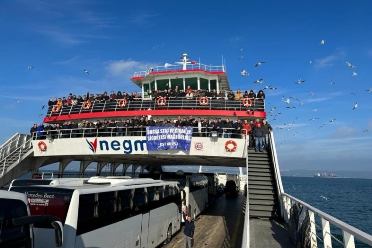 Staj ve &ccedil;ıraklık mağdurları 'B&uuml;y&uuml;k İstanbul Buluşması' mitingi d&uuml;zenledi