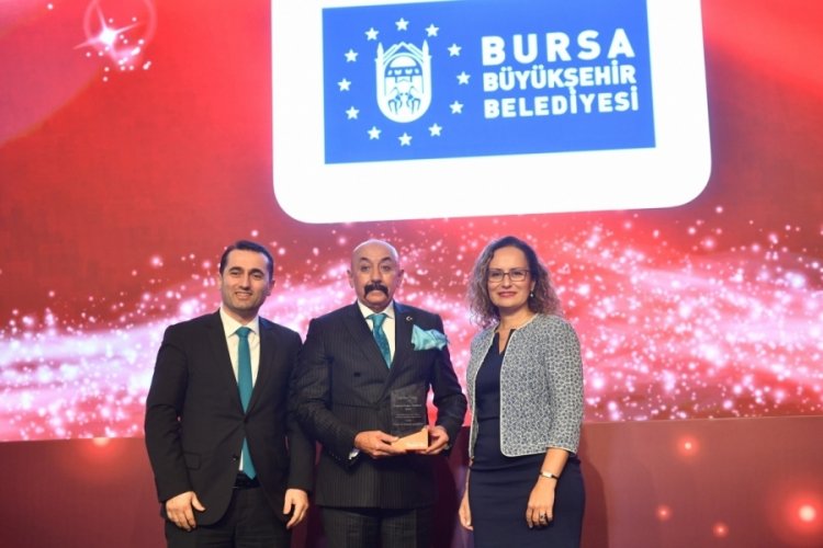 Bursa B&uuml;y&uuml;kşehir'e 'Yalın Belediyecilik' &ouml;d&uuml;l&uuml;