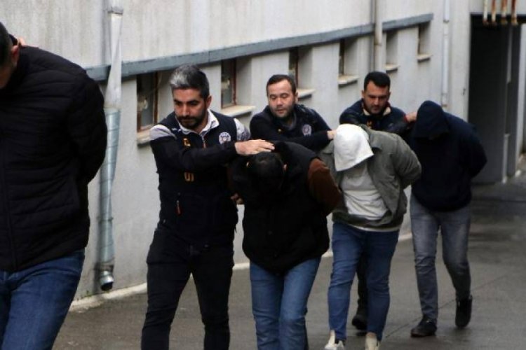 Adana'da 150 milyon TL'lik vurgun yapan 5 kişi tutuklandı