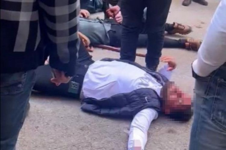 Şanlıurfa'da akrabaların kavgası kanlı bitti! &Ouml;l&uuml; ve yaralı var