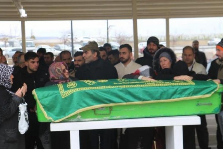 3 kişi feci kazada hayatını kaybetmişti! Son yolculuklarına uğurlandılar