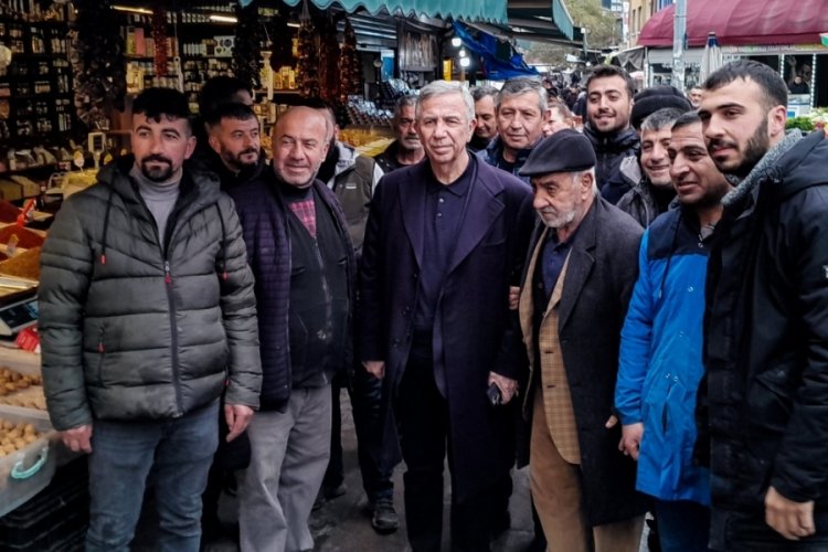 Mansur Yavaş Ulus esnafı ve vatandaşlarla bir araya geldi