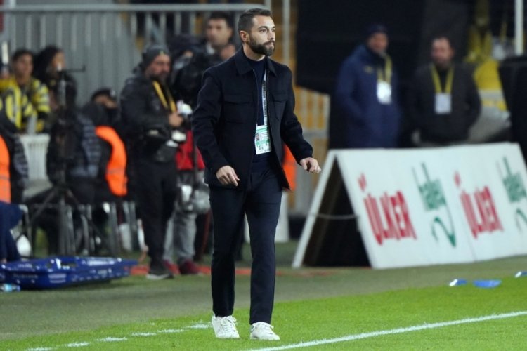 Fatih Karag&uuml;mr&uuml;k'te Alparslan Erdem gitti, Şota geldi