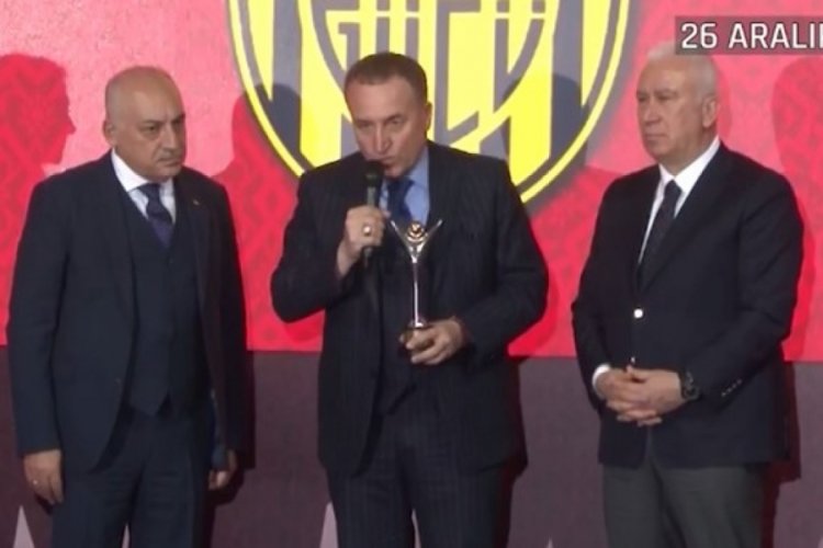 Hakemi yumruklayan Ankarag&uuml;c&uuml; Başkanı fair-play &ouml;d&uuml;l&uuml; almıştı