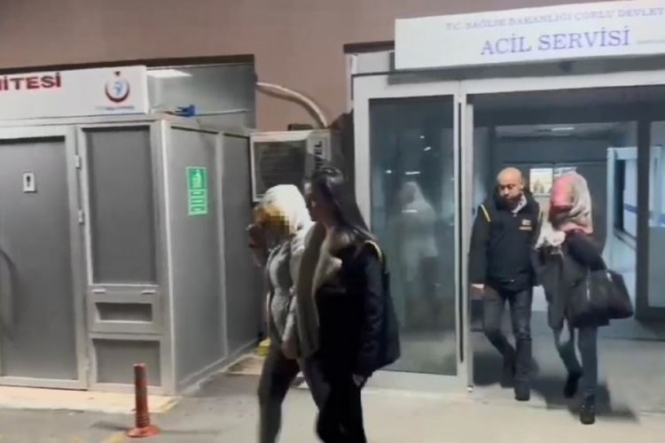 Fuhuş operasyonunda yatağın altına saklanmaya &ccedil;alışırken yakalandı!