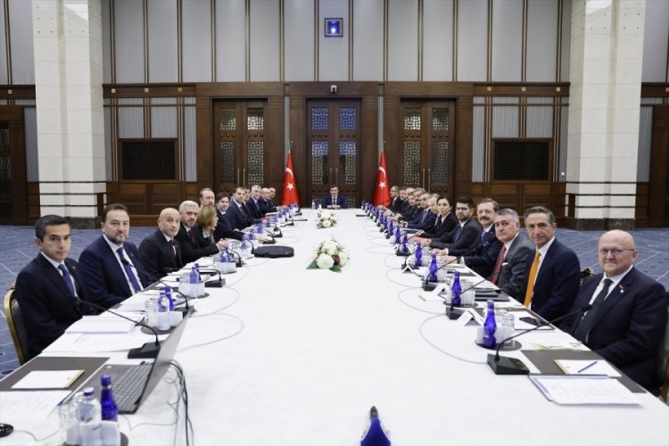 Cevdet Yılmaz: 300 milyar lira kaynağımızı TCMB buraya ayırdı!