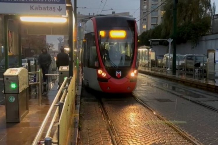 İstanbul'da Kabataş-Bağcılar tramvay hattında bakım &ccedil;alışması