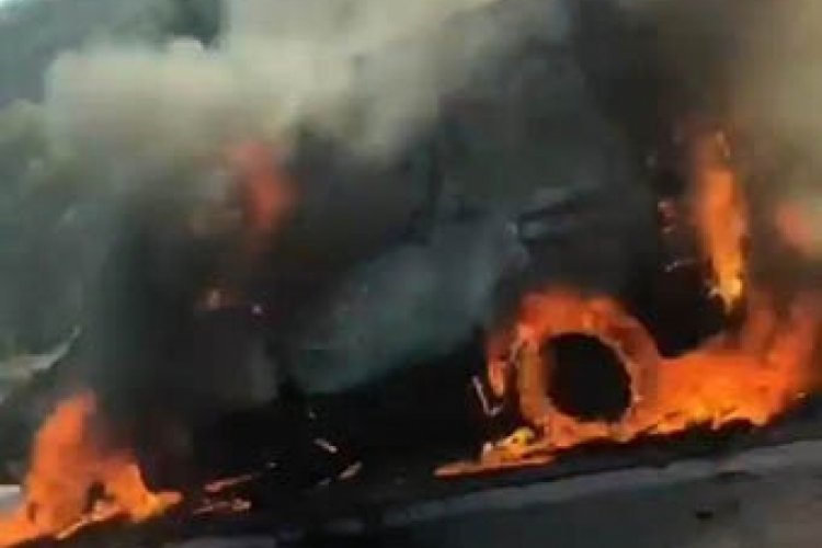 Bursa &Ccedil;evre Yolu'nda ticari ara&ccedil; alev topuna d&ouml;nd&uuml;