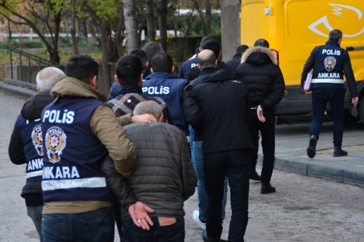 Ankara'da kız meselesi y&uuml;z&uuml;nden 1 kişinin &ouml;ld&uuml;ğ&uuml; saldırıda 7 tutuklama