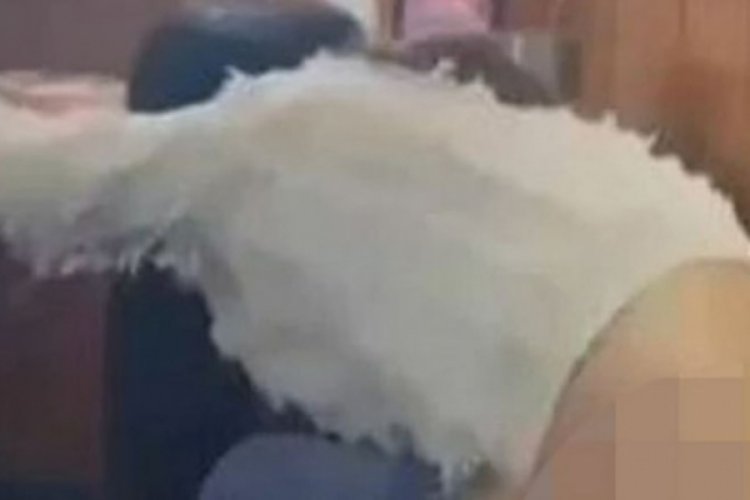 İ&ccedil;kiyi fazla ka&ccedil;ıran kadının yaptığı hareket şoke etti!