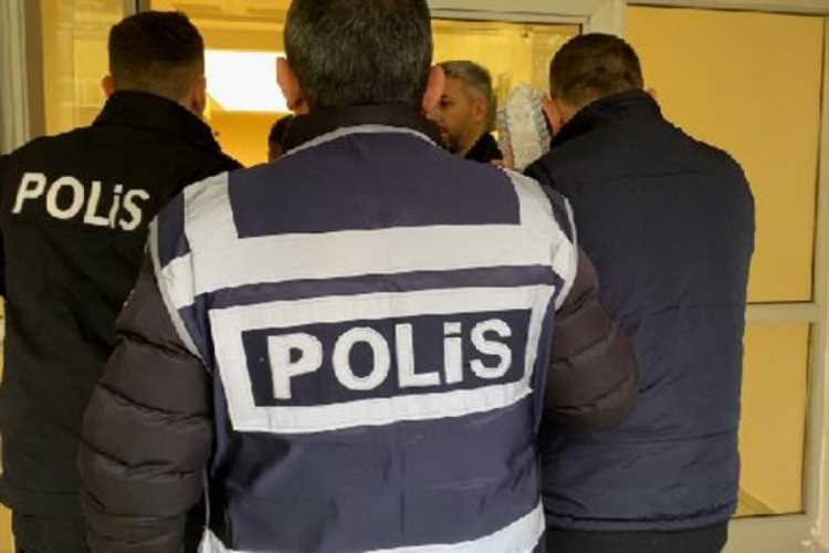 Uyuyan kadını taciz edip telefonuna kaydeden ş&uuml;pheliye ev hapsi