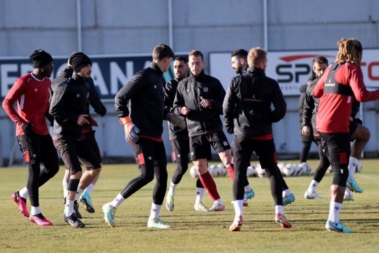 EMS Yapı Sivasspor'da RAMS Başakşehir ma&ccedil;ı hazırlıkları başladı