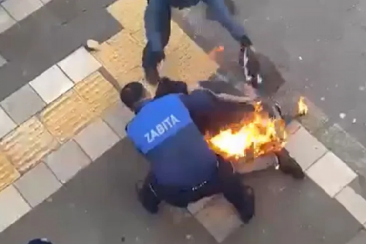 Tokat'ta seyyar satıcı kendini yaktı