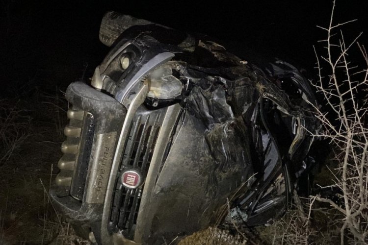 Yozgat'ta kamyonet ormanlık alana devrildi: 1 &ouml;l&uuml;, 3 yaralı