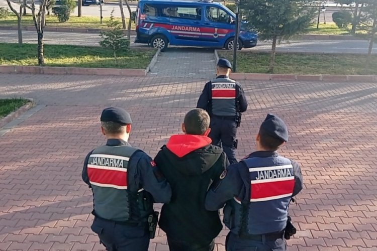 Aksaray'da 16 yıl hapsi olan ş&uuml;pheliyi JASAT yakaladı!