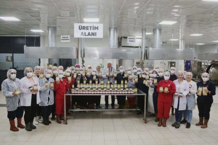 Aydın'da yalnızca kadınların &ccedil;alıştığı o fabrika