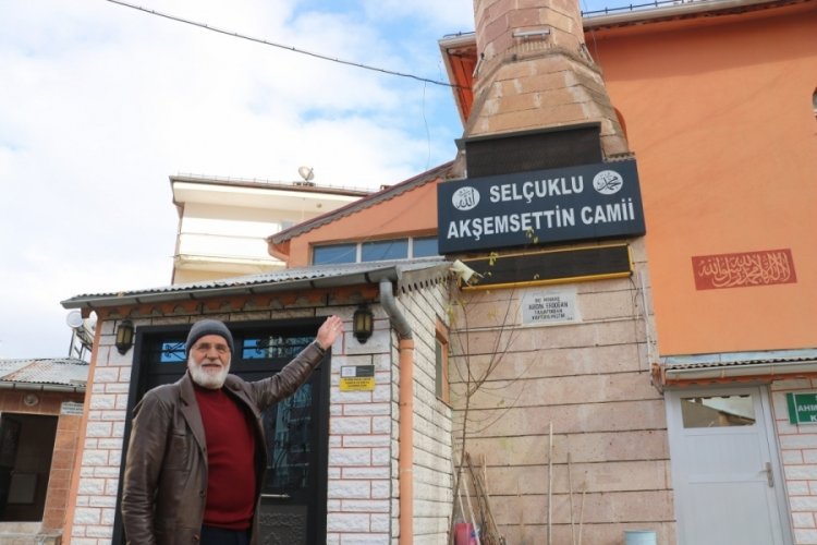 Sivas'taki camiye işaretlenen isim g&uuml;ndem oldu!