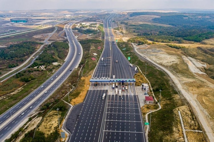 Kuzey Marmara Otoyolu'nda kaza: 1 &ouml;l&uuml;, 3 yaralı