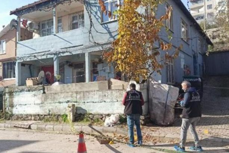 Kocaeli'de akrabası tarafından kalbinden bı&ccedil;aklanarak &ouml;ld&uuml;r&uuml;ld&uuml;!