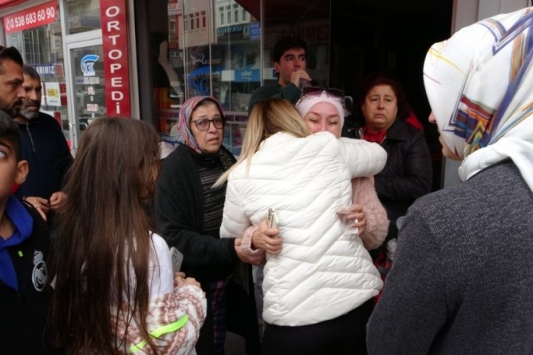 Kahvaltı yaparken &ccedil;ıkan yangın, yaşlı kadının yakınlarını korkuttu!