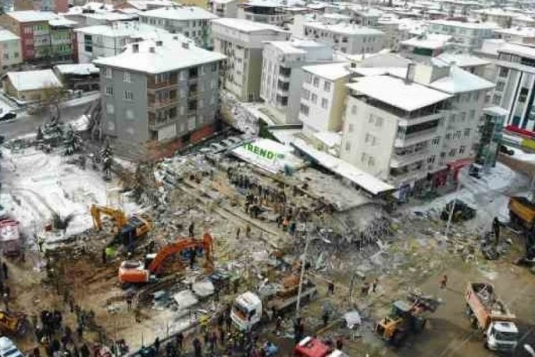 Malatya'da 31 kişinin &ouml;l&uuml;m&uuml;ne sebep olan rezidans davasında tutuklu kalmadı