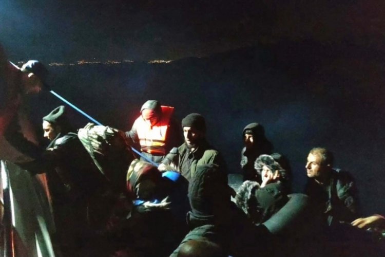 Muğla'da 35 ka&ccedil;ak g&ouml;&ccedil;men kurtarıldı, 19 ka&ccedil;ak g&ouml;&ccedil;men yakalandı