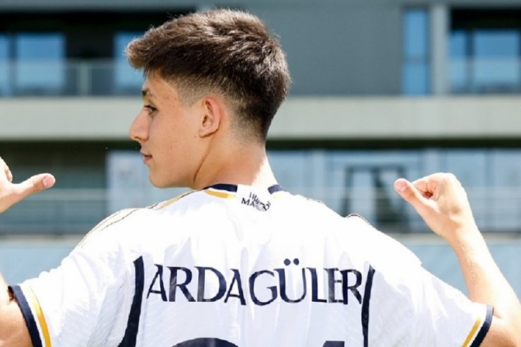 Real Arda G&uuml;ler'i bireysel &ccedil;alıştırıyor