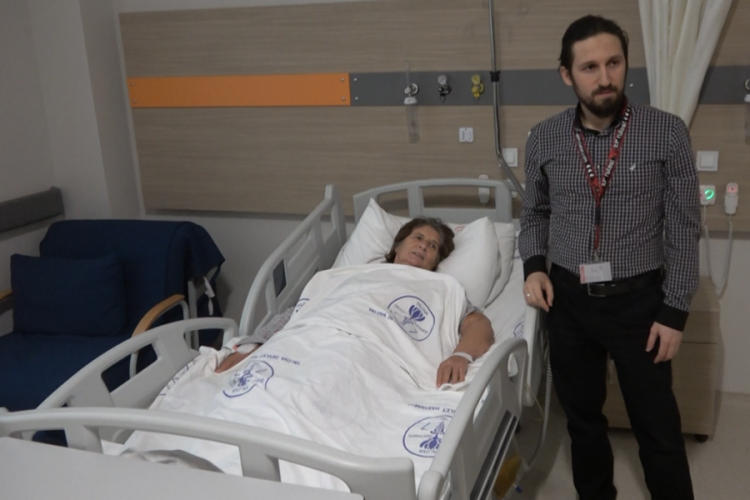 Yalova Eğitim ve Araştırma Hastanesi'nde yeni teknikle ilk defa kalp pili takıldı!