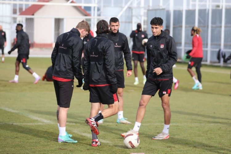 Sivasspor'da Başakşehir ma&ccedil;ı hazırlıkları devam ediyor