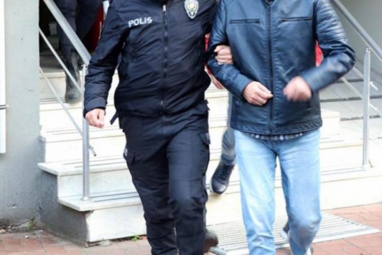 Isparta'da otomobil dolandırıcısı para &ccedil;ektiği esnada yakalandı!